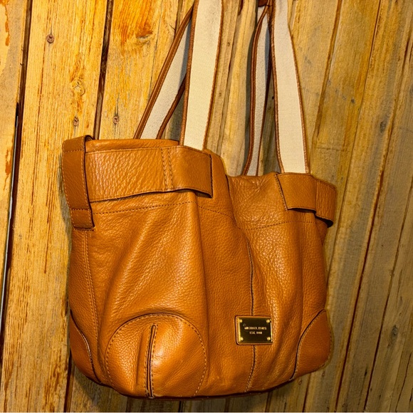 Micheal Kors Brown Leather Shoulder Bag - Picture 4 of 13